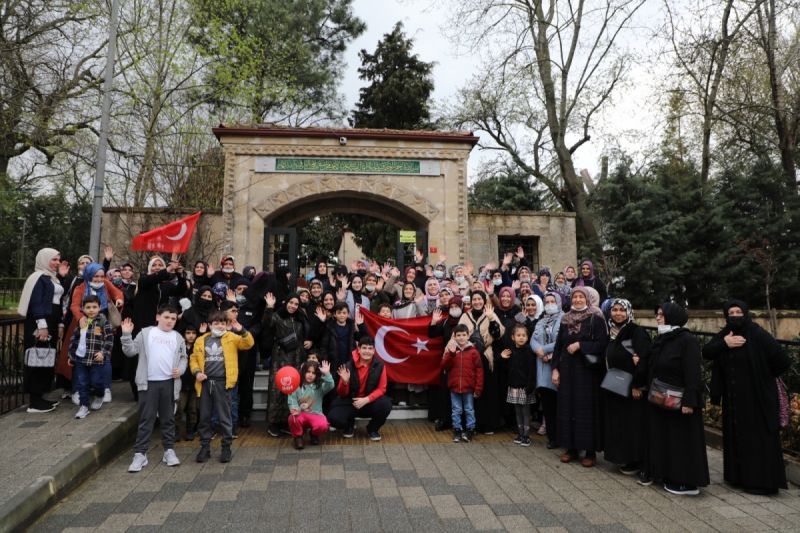 Cami ve türbe gezileri başlıyor