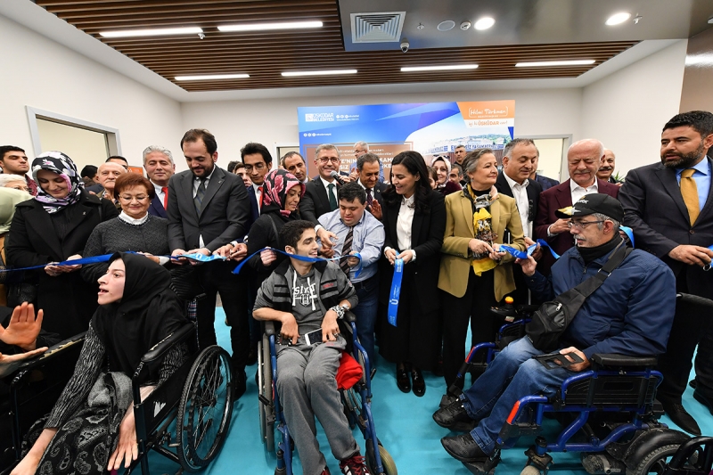 TÜRKİYE’NİN EN KAPSAMLI ENGELSİZ YAŞAM MERKEZİ ÜSKÜDAR’DA AÇILDI