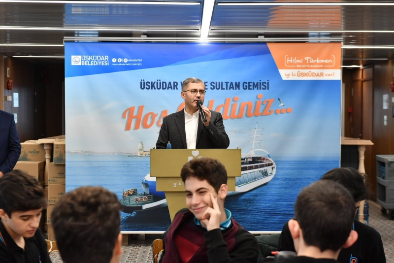 VALİDE SULTAN GEMİSİ'NDE SANAT TARİHİ DERSLERİ DEVAM EDİYOR